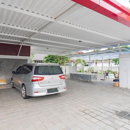 Reddoorz Plus @ Pakuan Residence Tajur Богор Екстер'єр фото