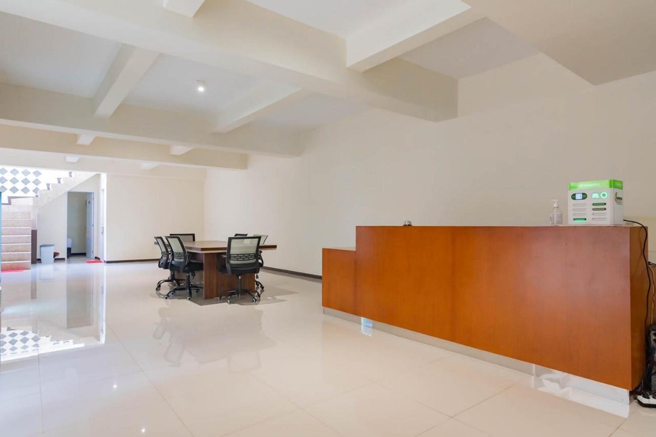 Reddoorz Plus @ Pakuan Residence Tajur Богор Екстер'єр фото
